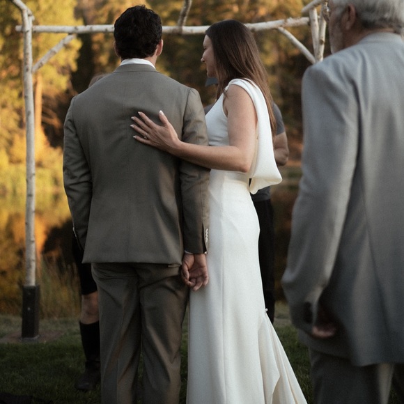 Zac Posen & Pronovias Gwyneth Sheath Wedding Dress - Picture 4 of 6